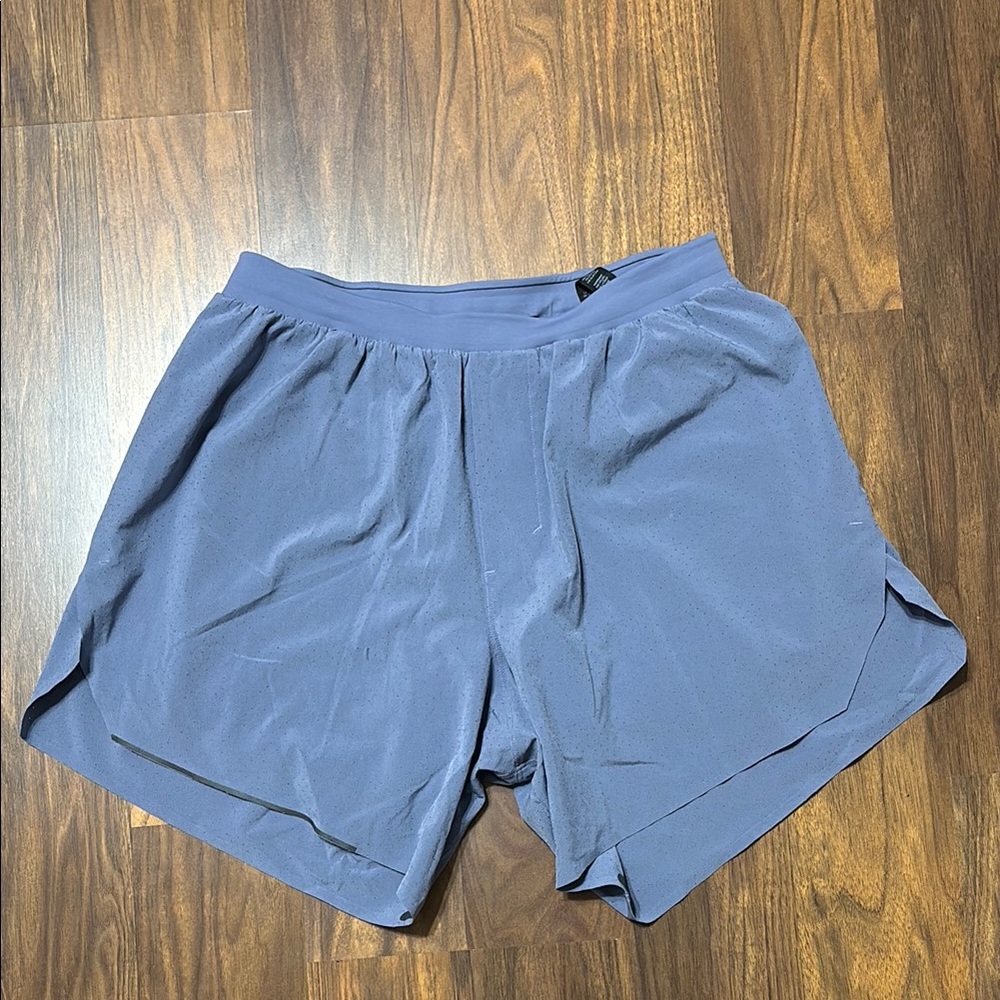 Lululemon Athletica Blue Athletic Shorts Lightweight Mid-Thigh
